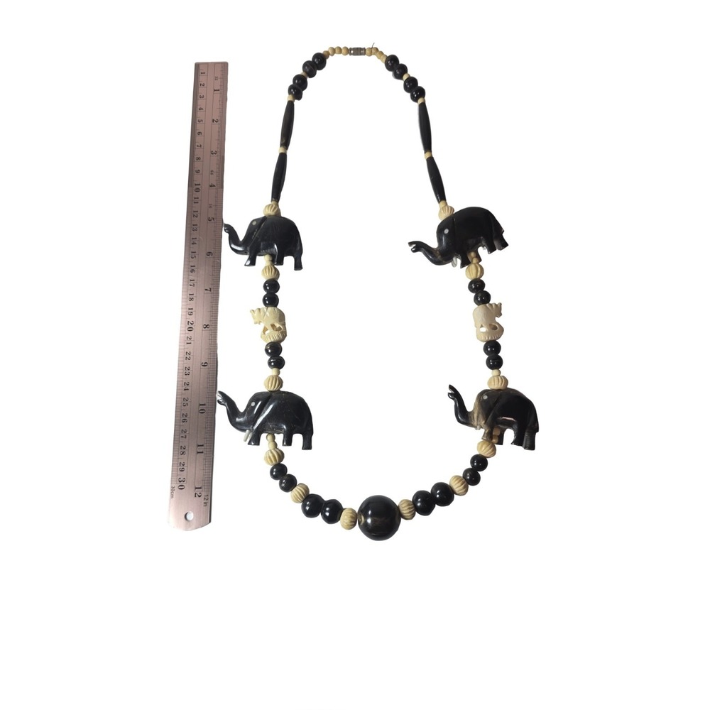 Vintage Chunky African Safari Carved Wood Elephant Necklace Deadstock - Picture 7 of 7